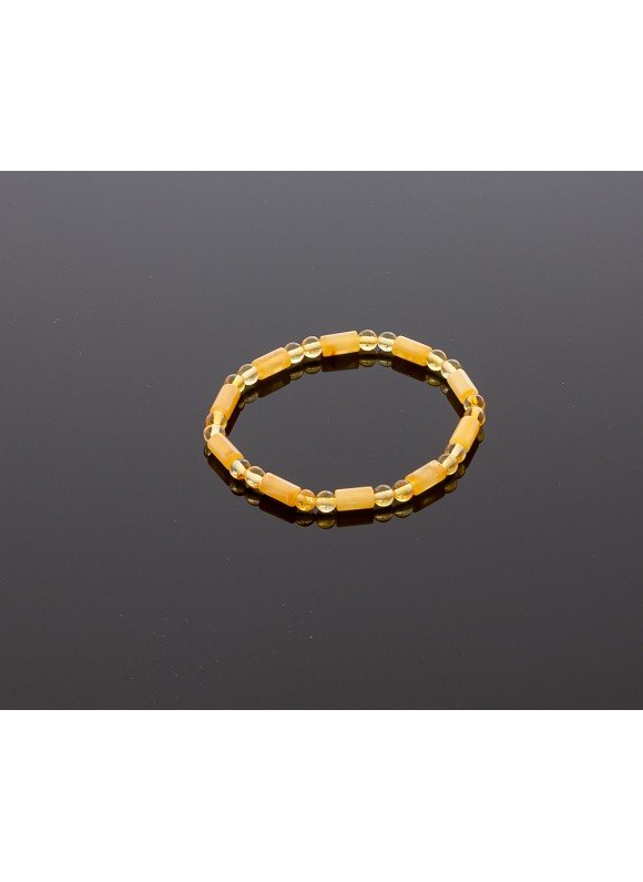 Luxurious yellow amber necklace