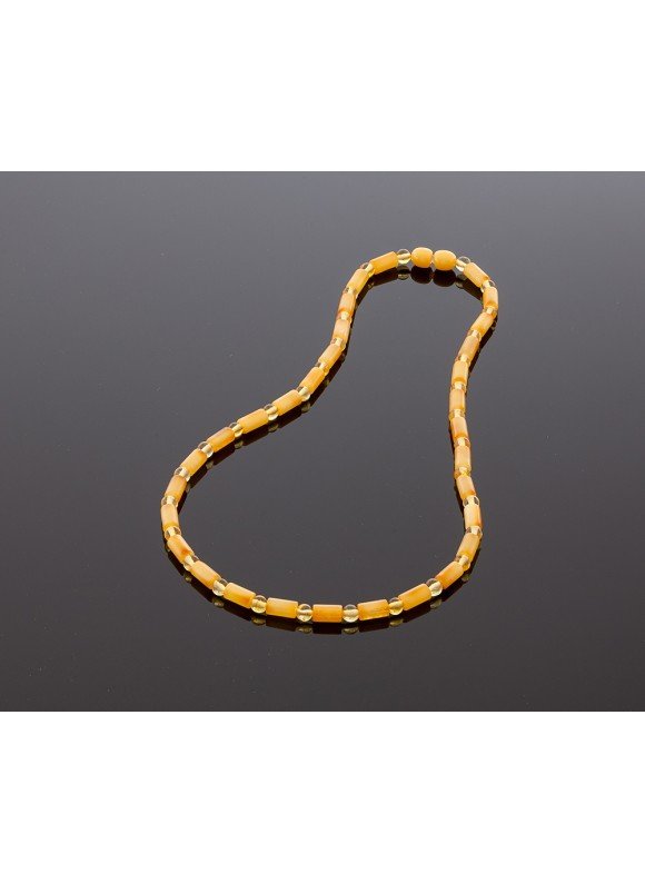 Luxurious yellow amber necklace